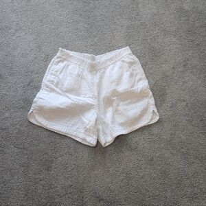 Old Navy Women's White Linen shorts